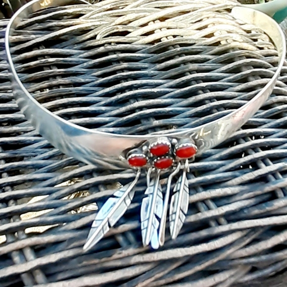 Navajo Coral and Silver Choker by Bruce Morgan - Picture 4 of 8